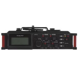 Портативный рекордер Tascam DR-70D